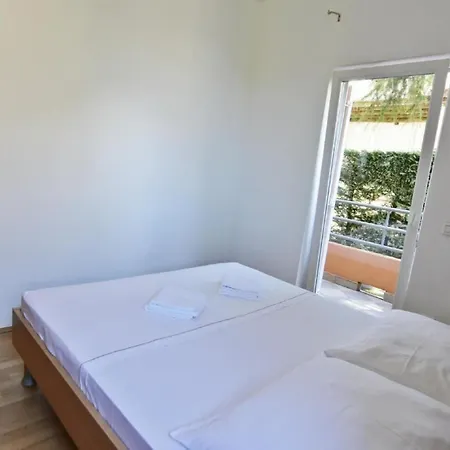 Appartement Raul By Interhome Dajla